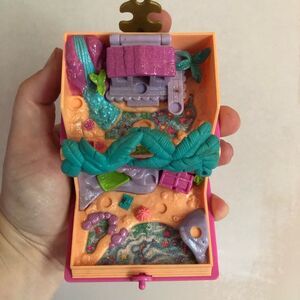 VINTAGE | Polly Pocket | 1995 Glitter Island Book Playset